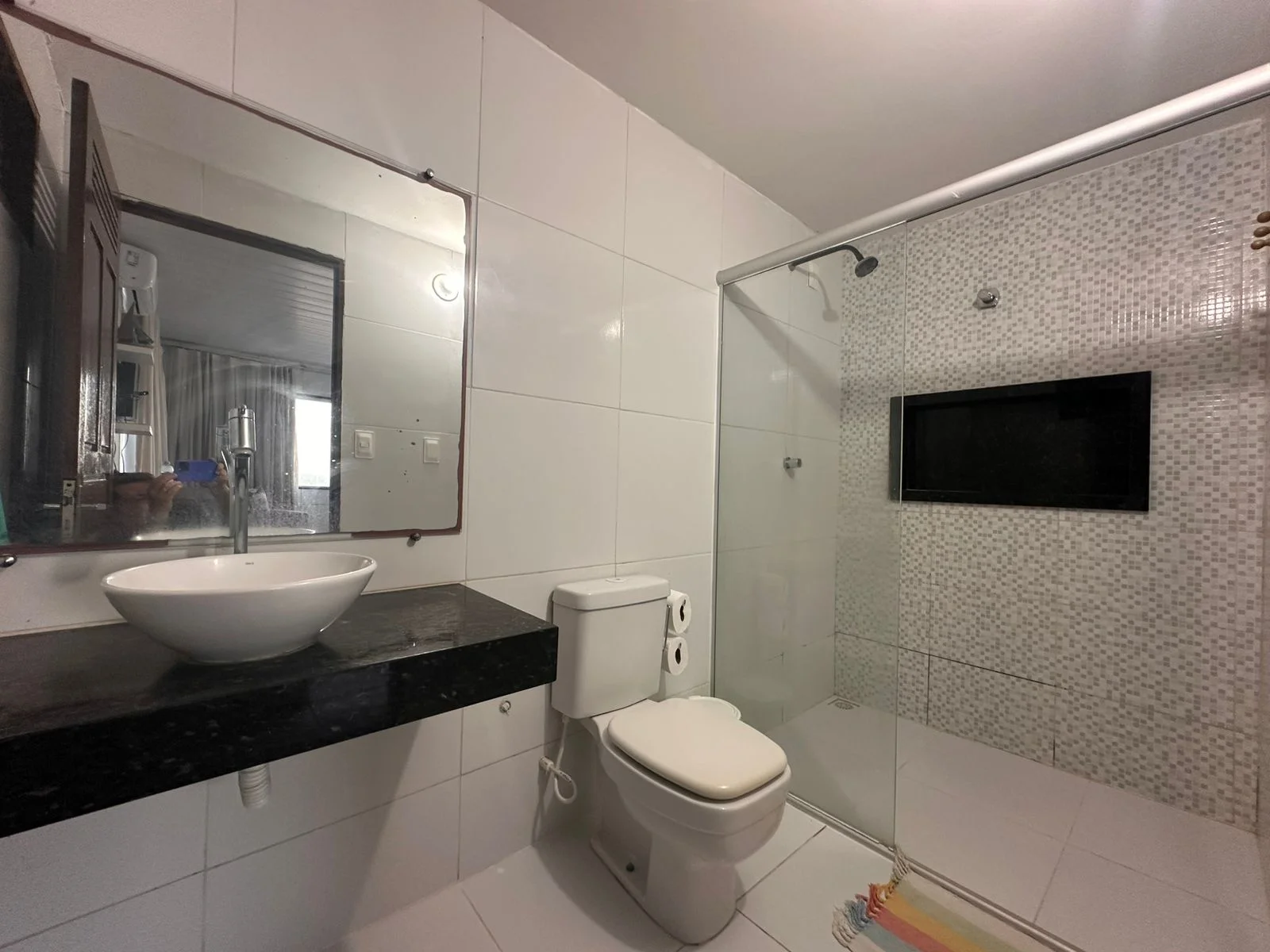 Suíte Casal Simples - banheiro